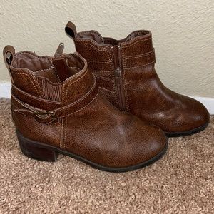 Well loved Mia brown ankle booties - girls size 2